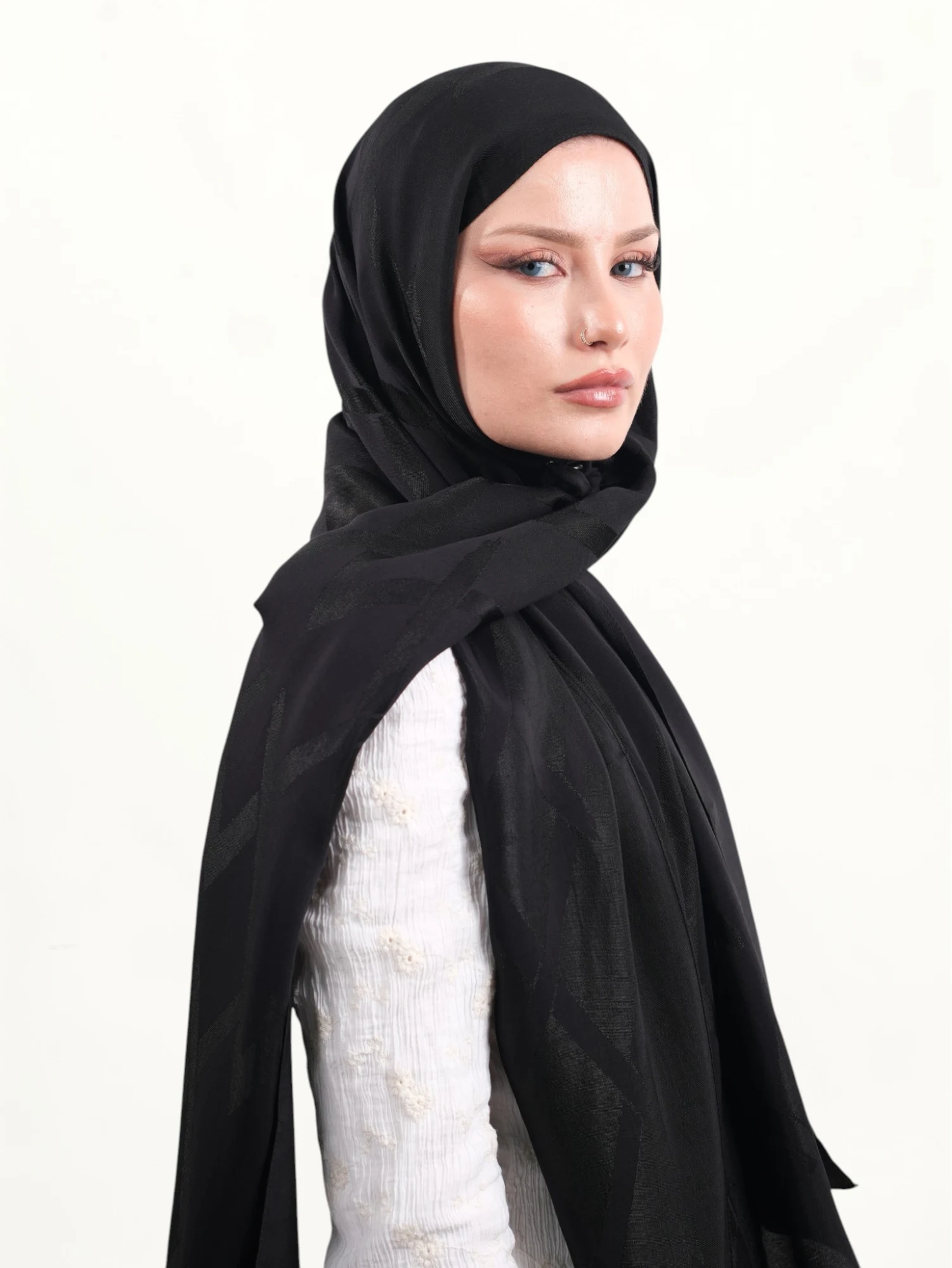 Armine Lyocell Şal Siyah-03