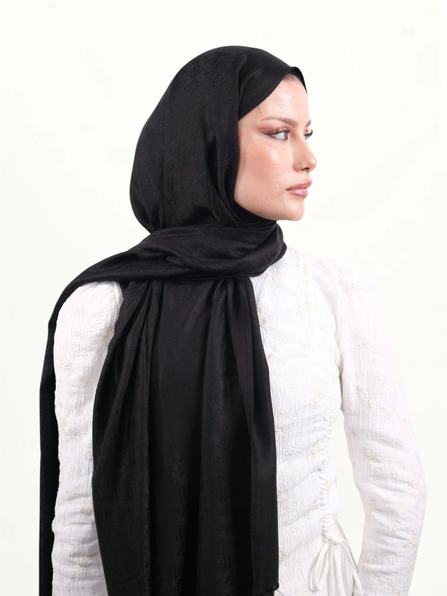 Armine Viskon Şal Siyah-00