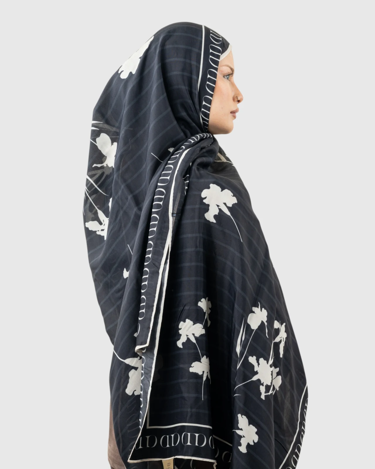 Carell Monogram Lüx Floş Şal Siyah
