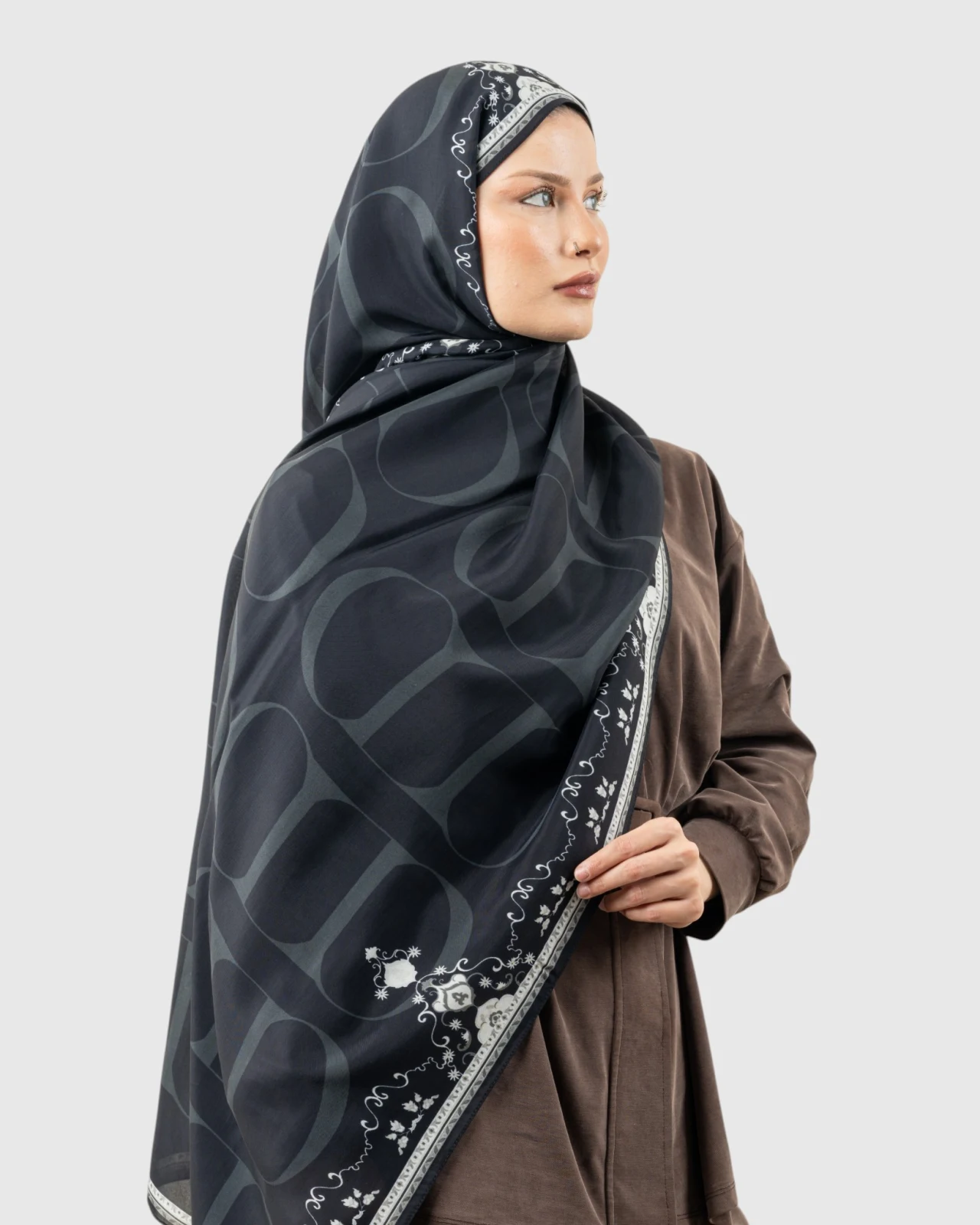 Carell Monogram Floş Şal Siyah Dsn