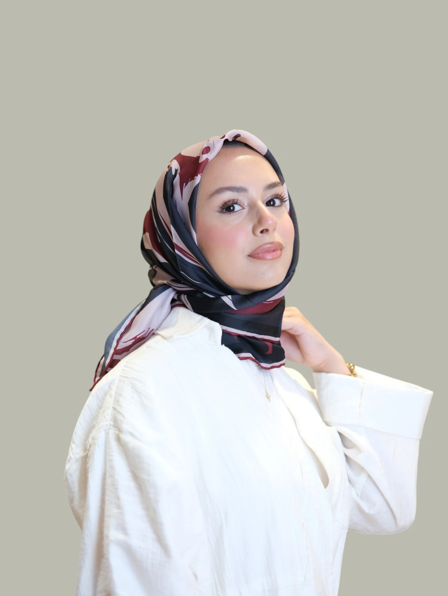 Shawl Secret Loi Silk Eşarp Bordo Detay
