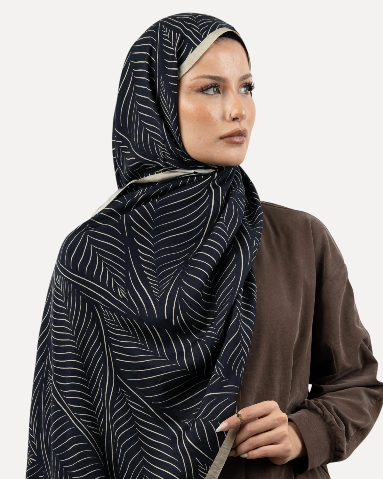 Sisley Verona Şal Siyah-02