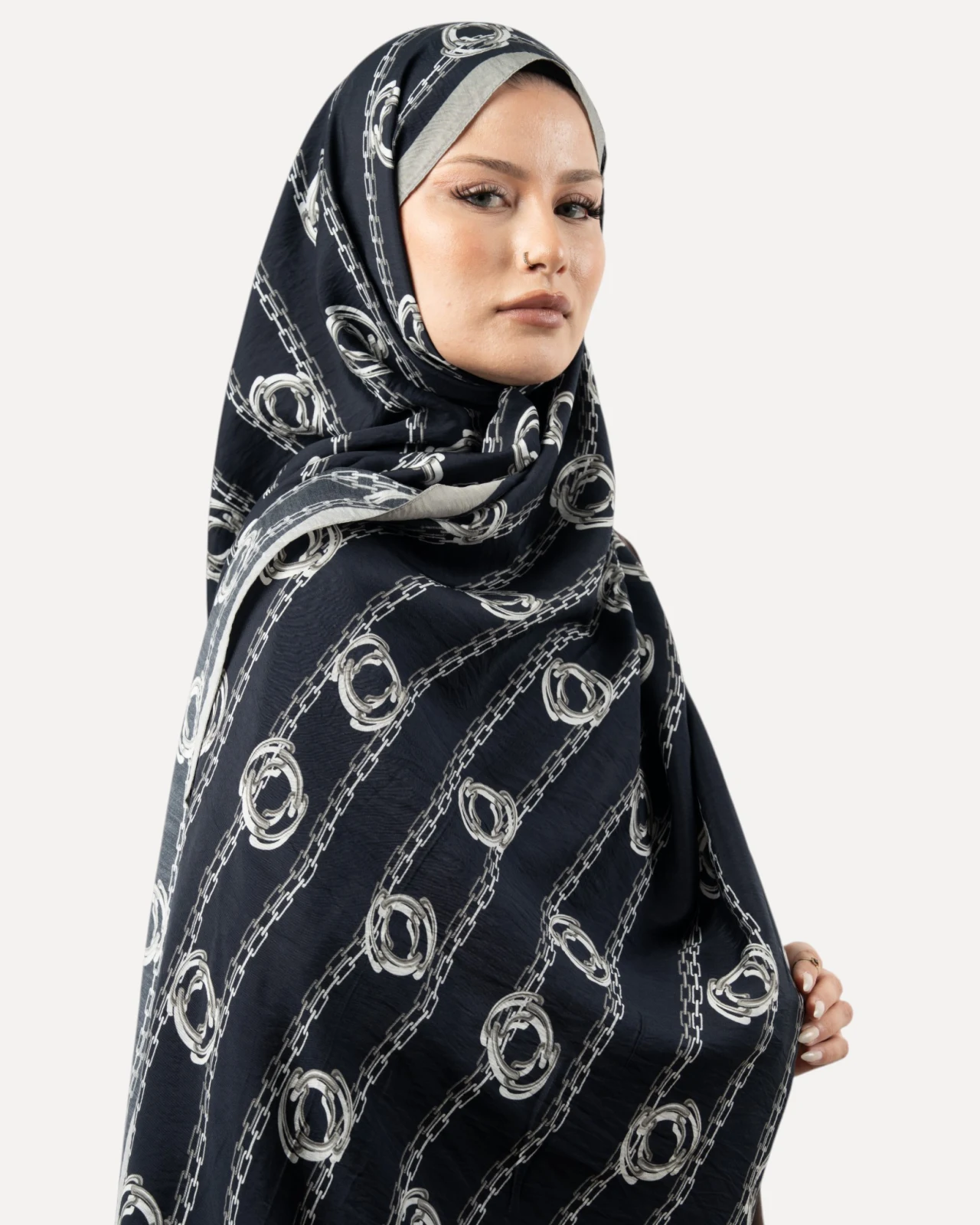 Sisley Verona Şal Siyah-04