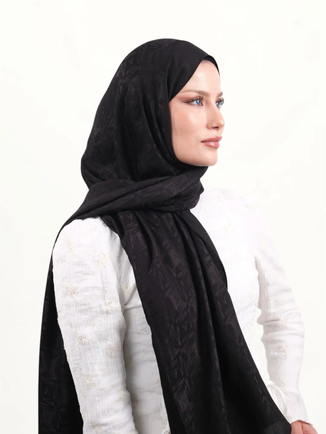 Armine Lyocell Şal Siyah-01