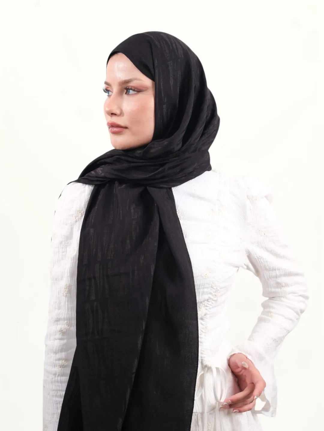 Armine Lyocell Şal Siyah-02