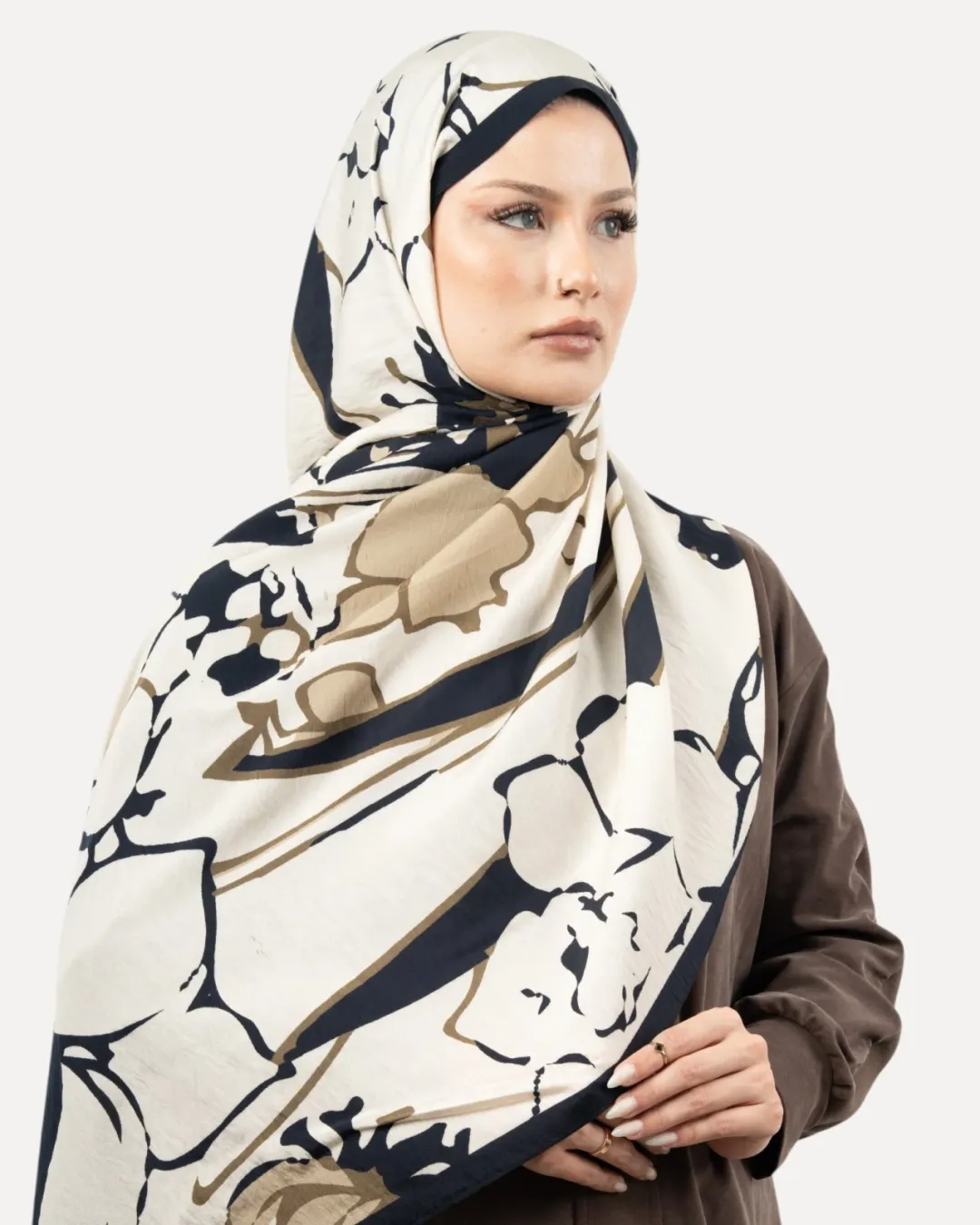 Sisley Verona Şal Bej Siyah