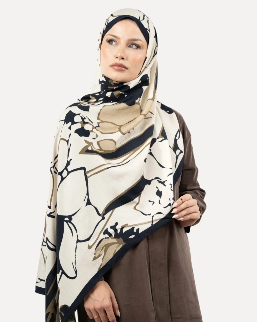Sisley Verona Şal Bej Siyah