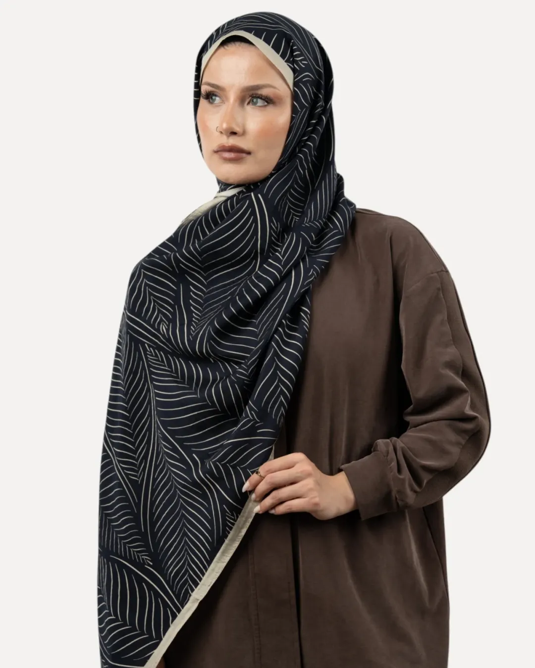Sisley Verona Şal Siyah-02