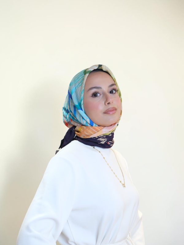 La Boutique Güz Serisi Bitkisel Eşarp Yazı Baskılı