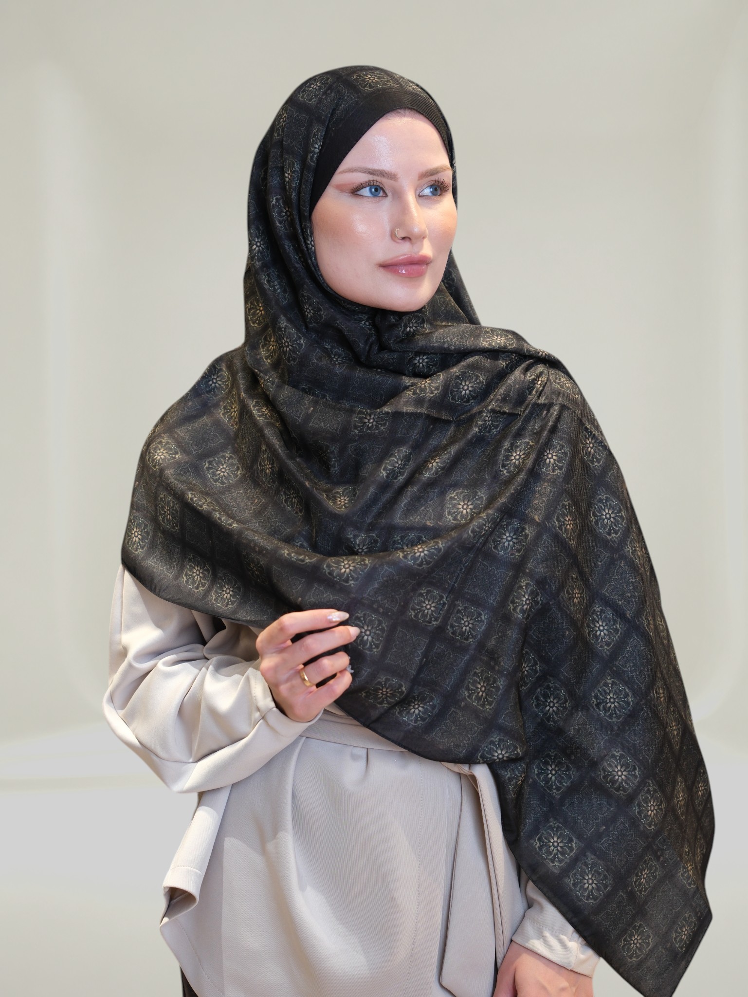 La Boutique Özel Seri Şal 63805 - Görsel 2