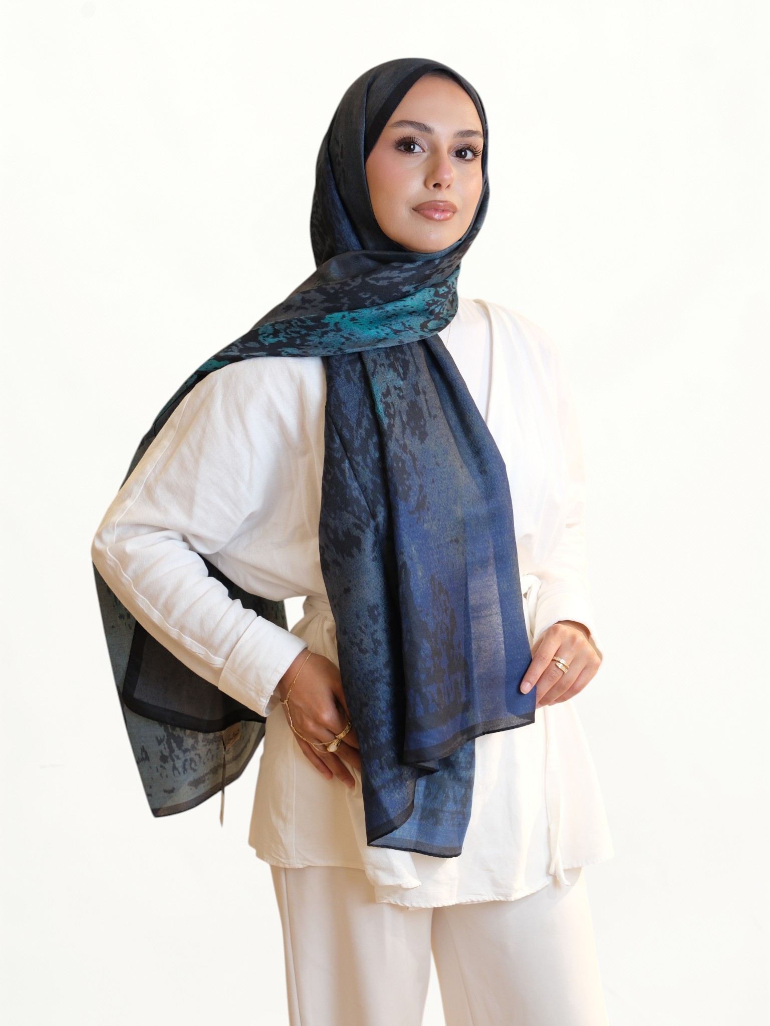 La Boutique Özel Seri Şal 10807 - Görsel 2