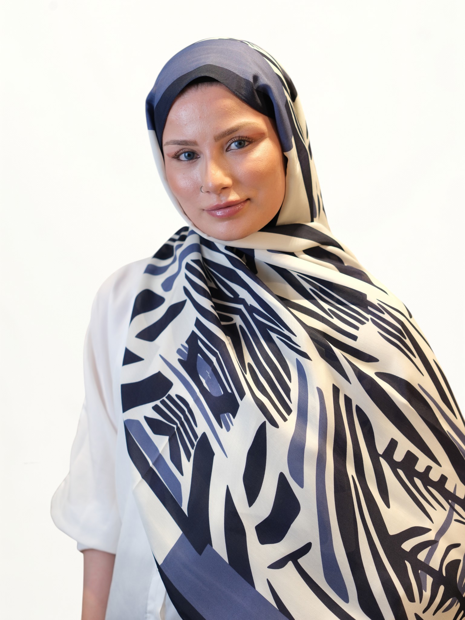 Sisley Elisa Şal 415236 - Görsel 4