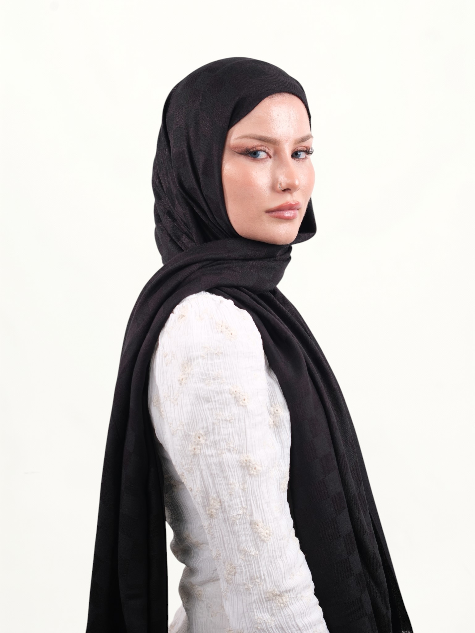 Armine Viskon Şal Siyah-01