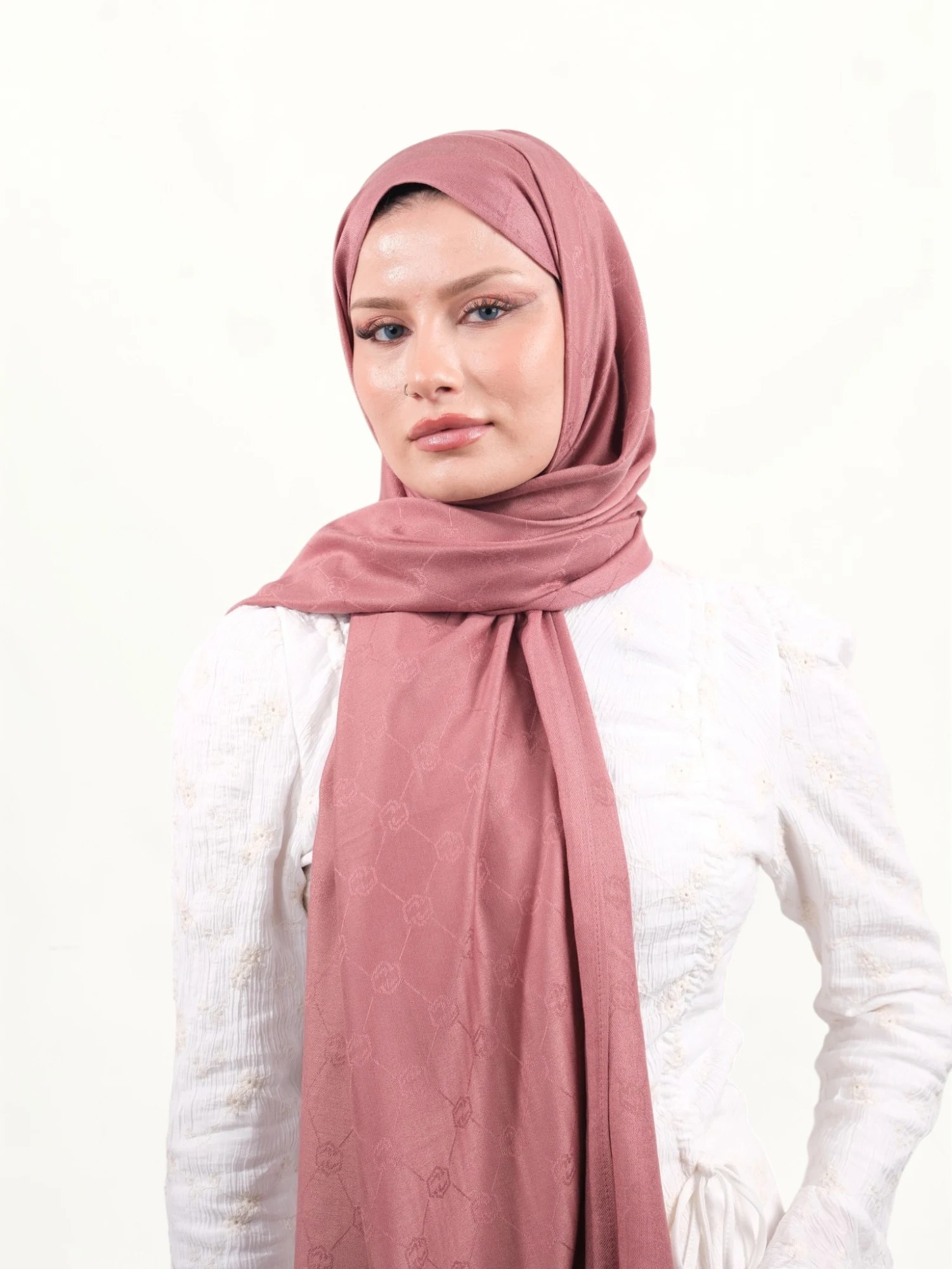 Armine Viskon Şal Gül - Görsel 5